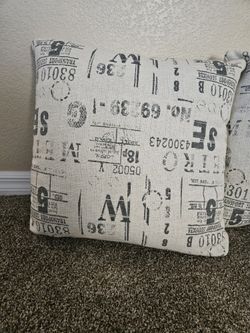 Brand New Decorative Couch Pillows 