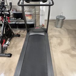 Life Fitness T3 Commercial Grade Treadmill