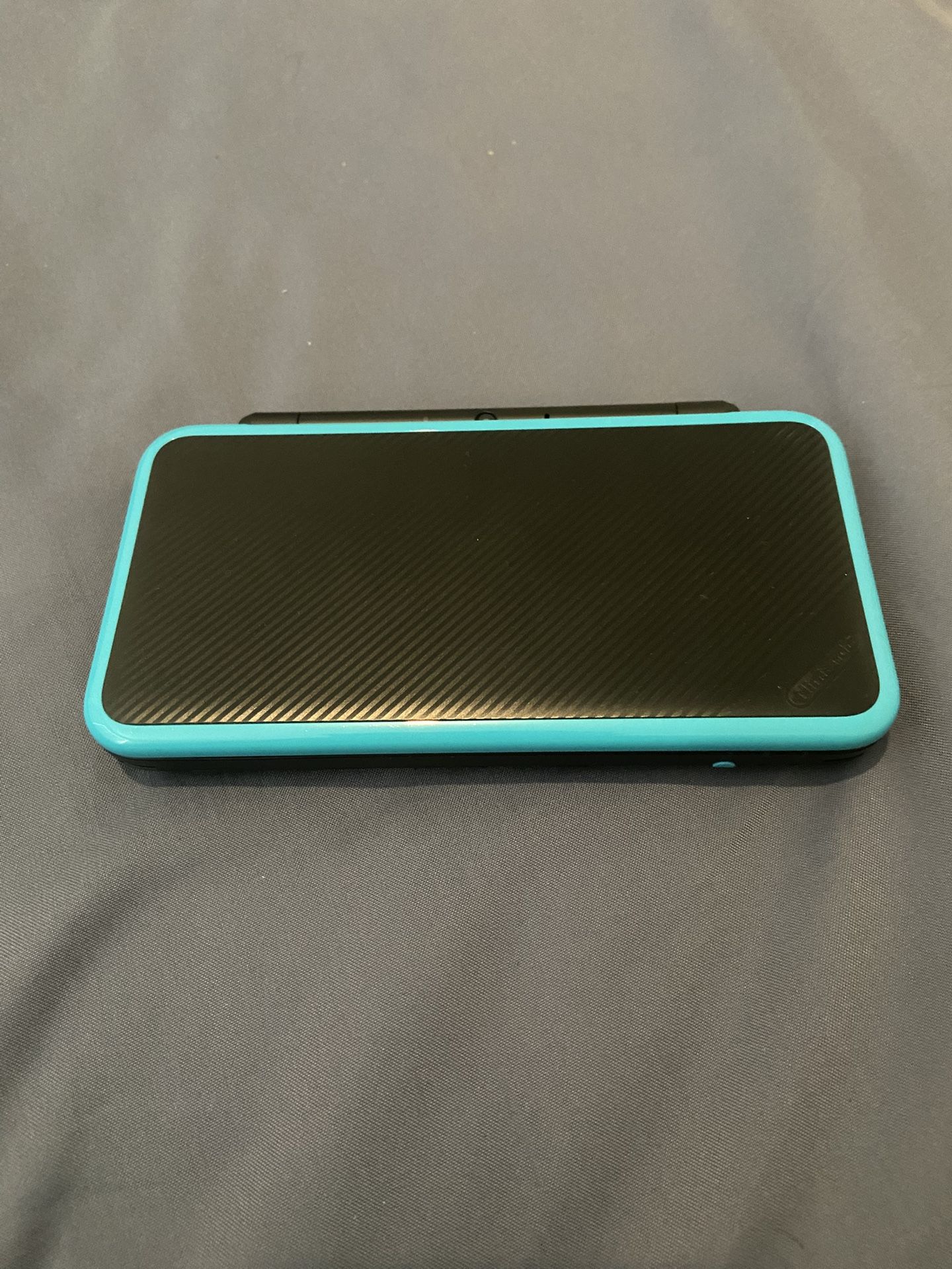 NINTENDO 2DS XL