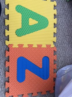 Tadpoles ABC Embossed Texture 36 Piece Floor Mat Set 6 lb Multicolored