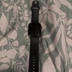  Apple Watch Series 4 With GPS / Lte. 40mm Stainless Steel