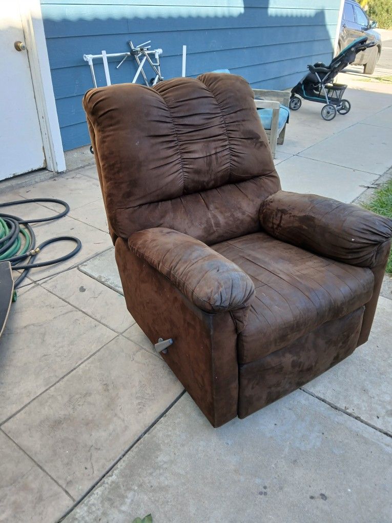 Recliner Sofa