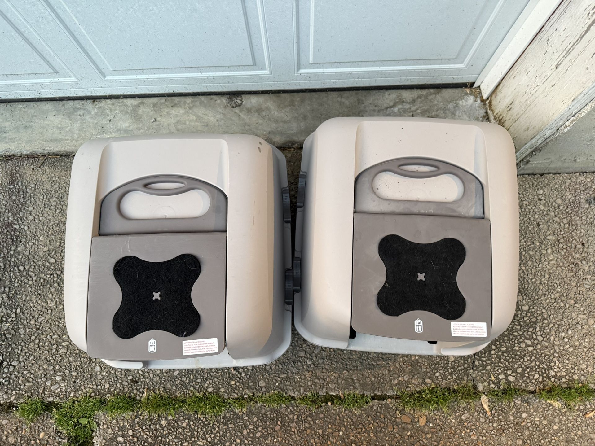 Covered Cat Litter Boxes