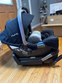Nuna pippa car seat and bassinet