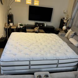 Carlifornia King Mattress +Box spring + Frame