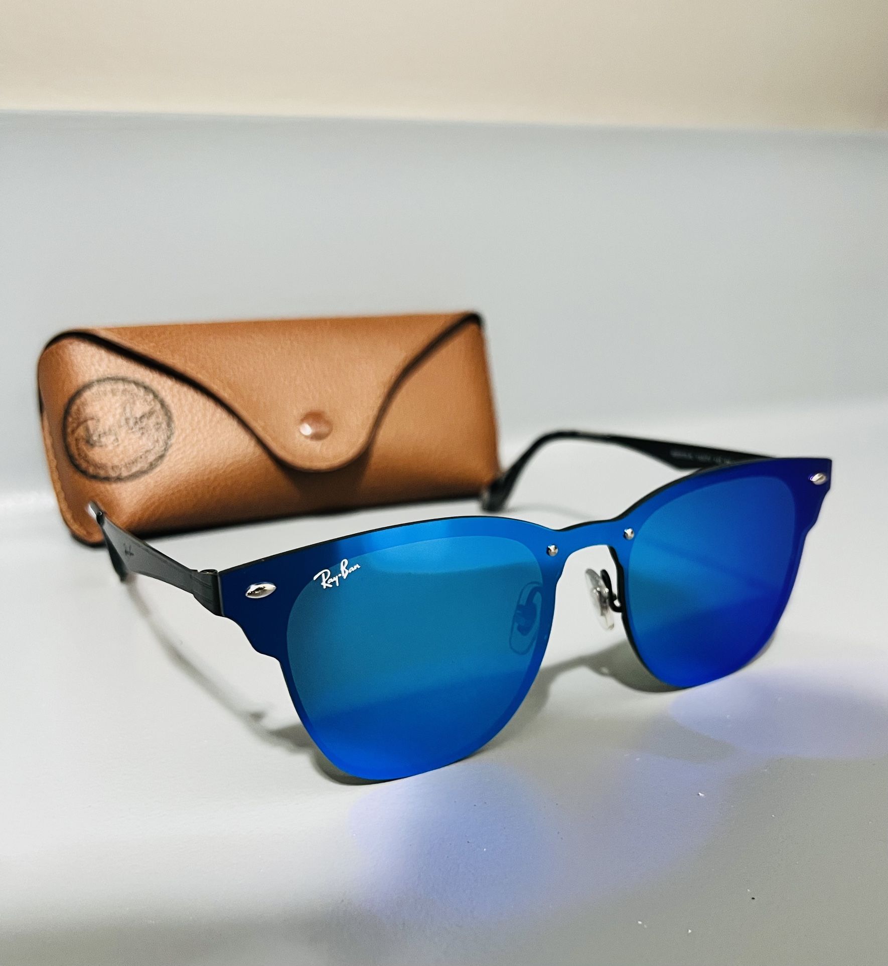 NEW Ray Ban Sunglasses Clubmaster Blaze In Original Rayban Packaging