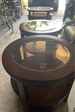 Coffee table with 2 side tables.  FREE to GO
