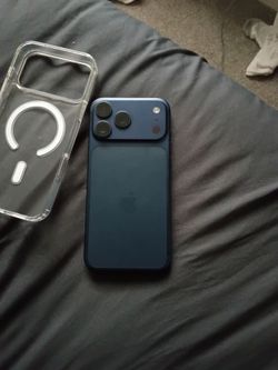 New 512 gb iPhone 17 pro max 100% battery health