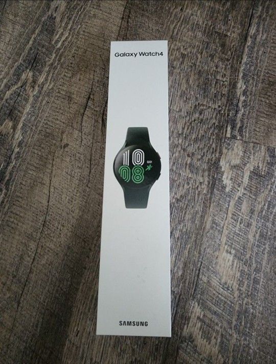 Galaxy Watch 4 44mm Green Sealed New  Samsung 