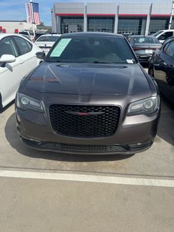 2021 CHRYSLER 300s