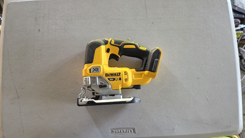 Dewalt Jix Saw 20v XR