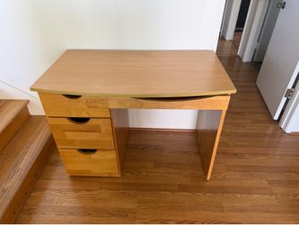 MCM Beautiful solid wood desk