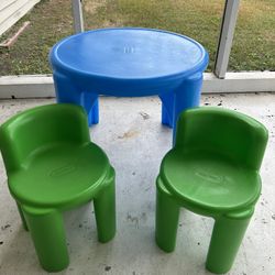 little tikes table & chairs 