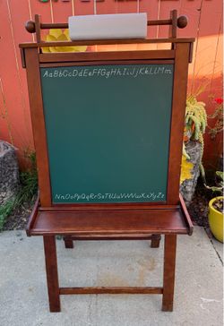 Children’s Brown Wooden Easel with Chalkboard, Whiteboard and paper roll dispenser