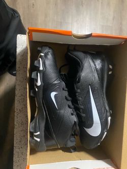 Football cleats