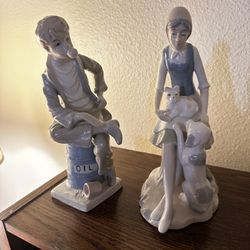 2 Llardo Statues