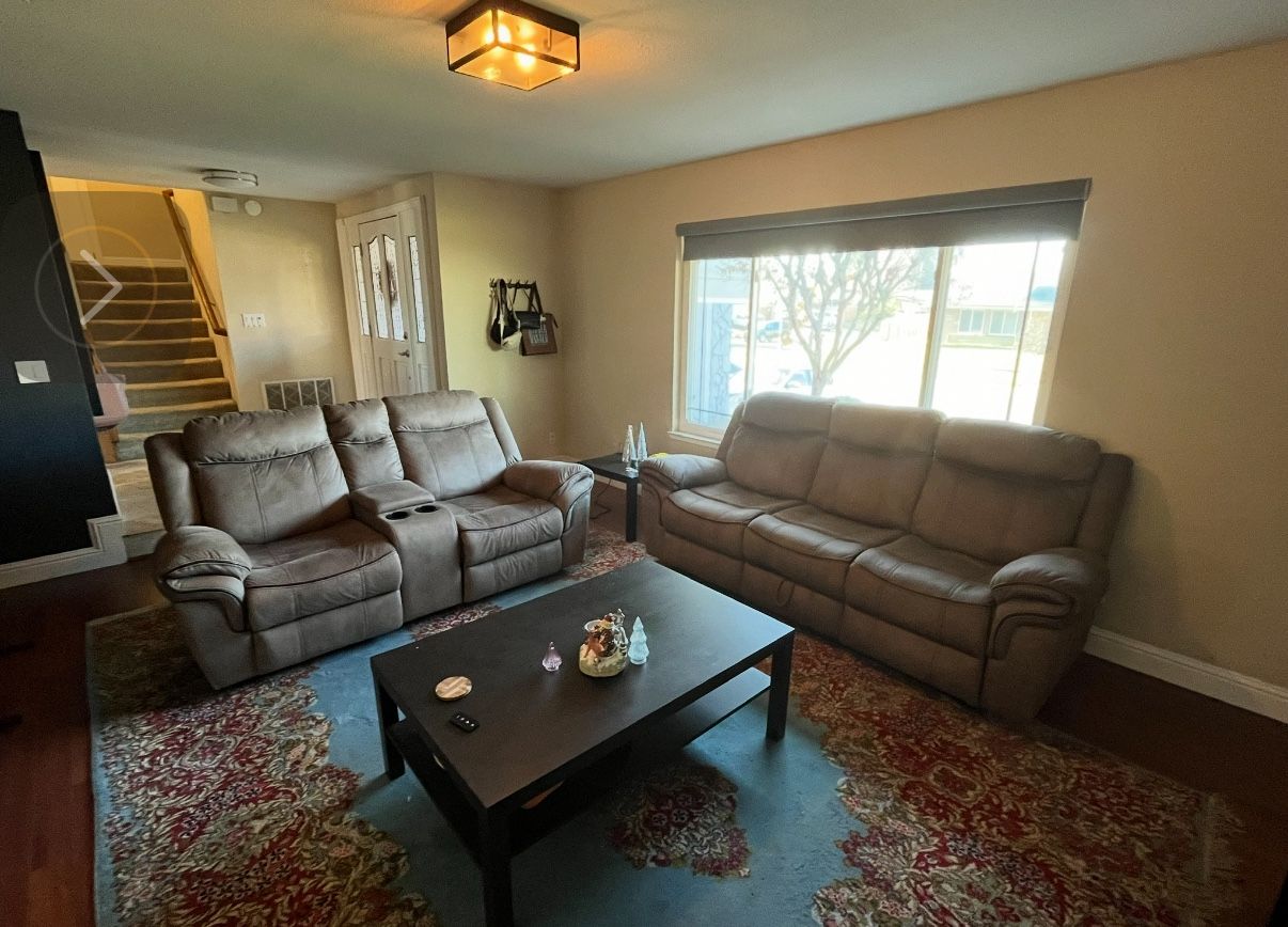 Matching Reclining Sofa Set — Great Condition