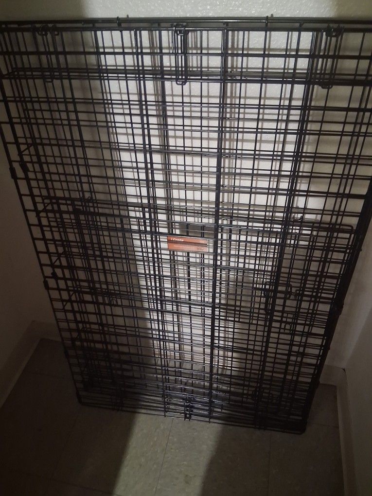 Dog kennel 28 W / 30H