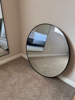 Brand New Better Homes & Gardens 32 inch Black Metal Round Frame
