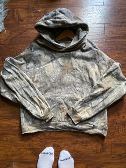 Akimbo Hoodie Medium