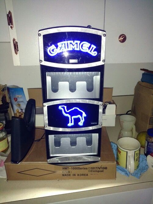 Camel Cigarette Display Case Lighted With Keys