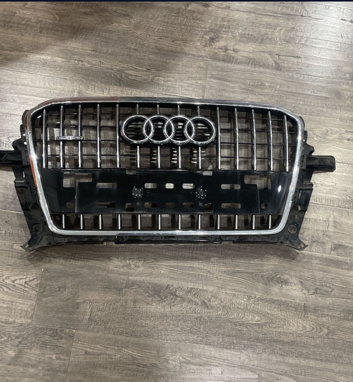 2013 2014 2015 2016 2017 Audi Q5 8R S-Line Front Grille Grill (contact info removed)1R oem. CW
