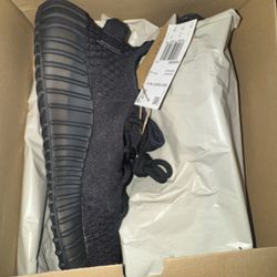 Yeezy 350 Onyx 
