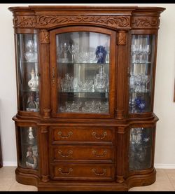 American Drew China Cabinet with Glass Doors