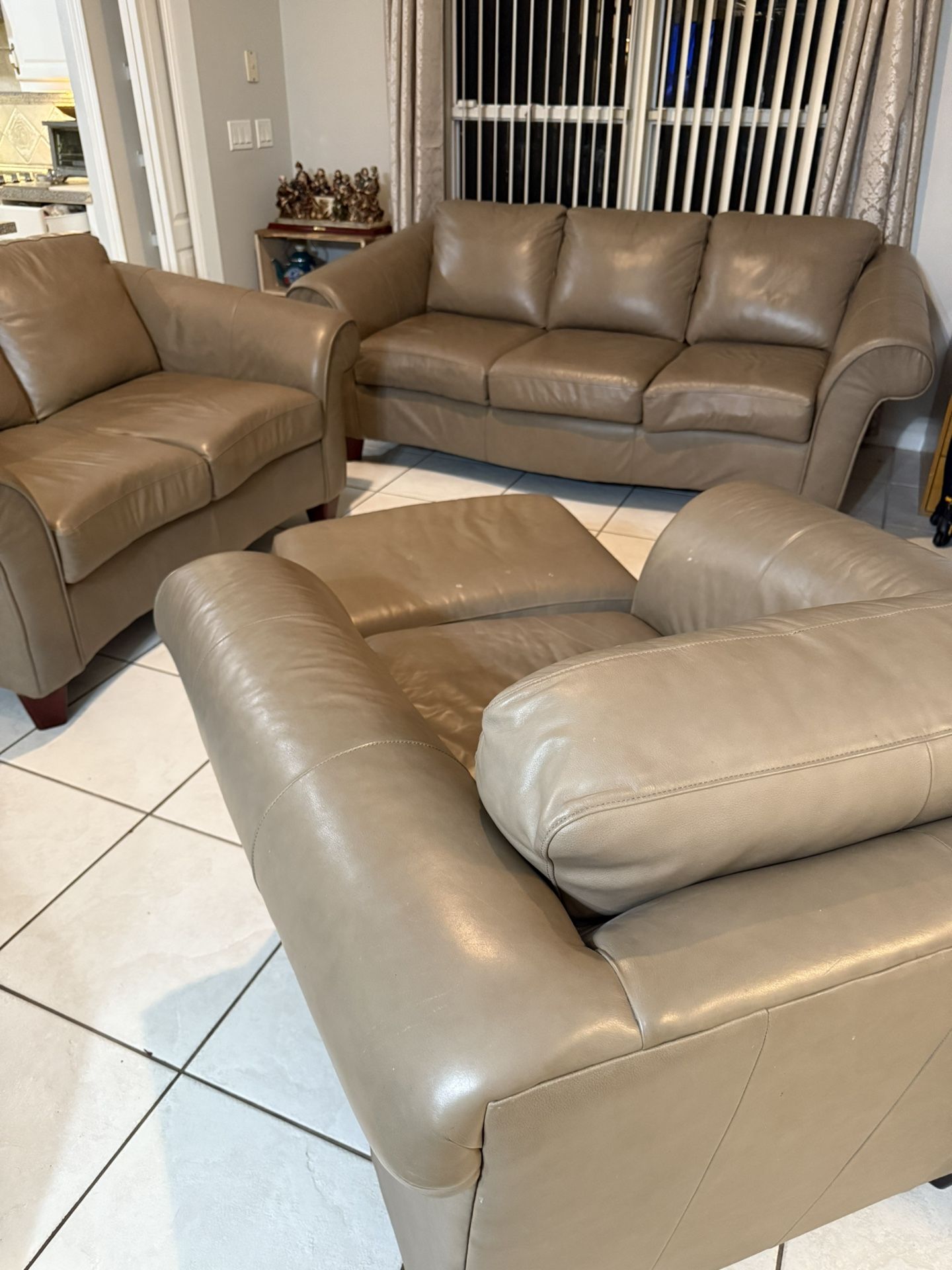 3-Piece Genuine Leather Sofa Set – Sofa, Loveseat & Chair – Taupe/Beige Leather