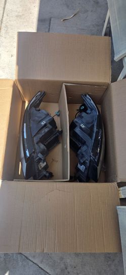 2011-2015 Ford Edge Front Headlights