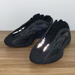 yezzy 700