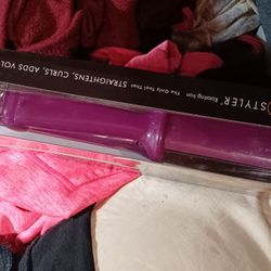 Instyler Rotating Iron with New Tourmaline Creamic