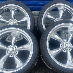 American Racing Vn515 Staggered 22x9 - 22x11 for Obs or C-10 with 265/35/22 - 295/30/22 Tires