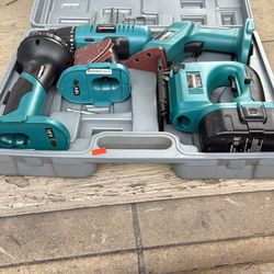 Coleman Powermate PMD8134 4 In 1 Cordless Drill Sander Flashlight Tool Set Case