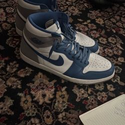 Jordan 1 Retro