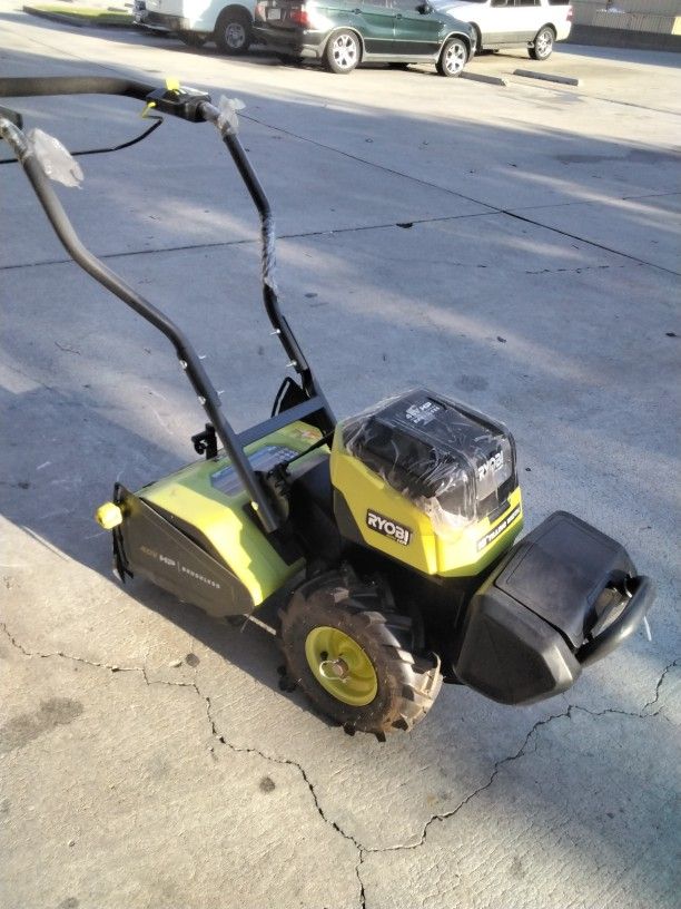 RYOBI 40V CORDLESS BRUSHLESS TILLER
