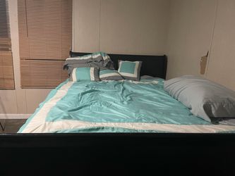 Bedroom set
