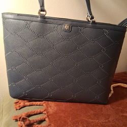 Tommy Hilfiger Tote