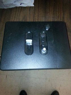 Guitar hero turn table controller