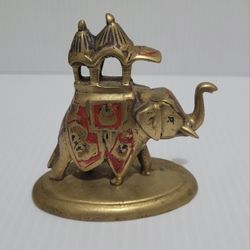 Vintage Beautiful Engraving Brass Mid-Century Elephant Figurine 3" Tall 