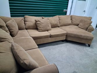 Free Delivery Large Havertys Brown Sectional Couch
