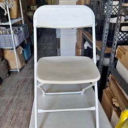 Folding Chairs R,e,n,t