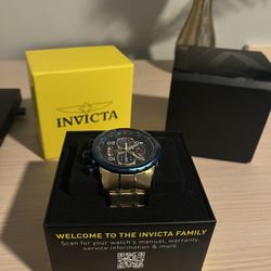 Invicta Men’s Chronograph Watch – Blue Dial, Gold Stainless Steel