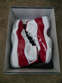 Jordan cherry red 11 deadstock size 10.5