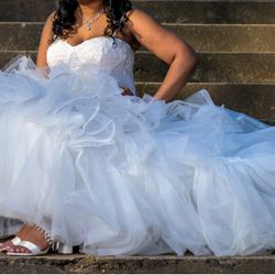 Size 14 New Wedding Dresss