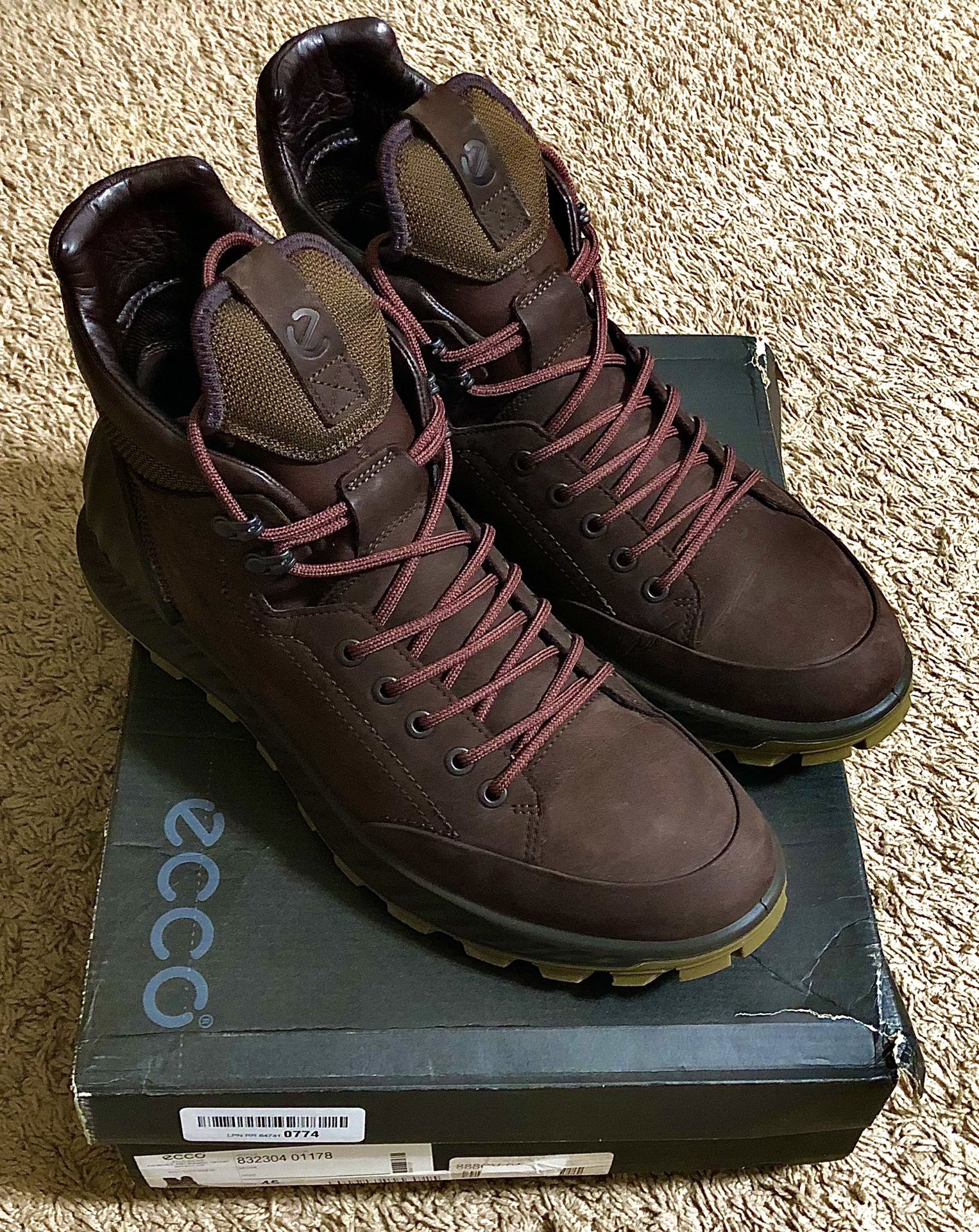 ECCO Men's Exostrike Hydromax boots 11 size
