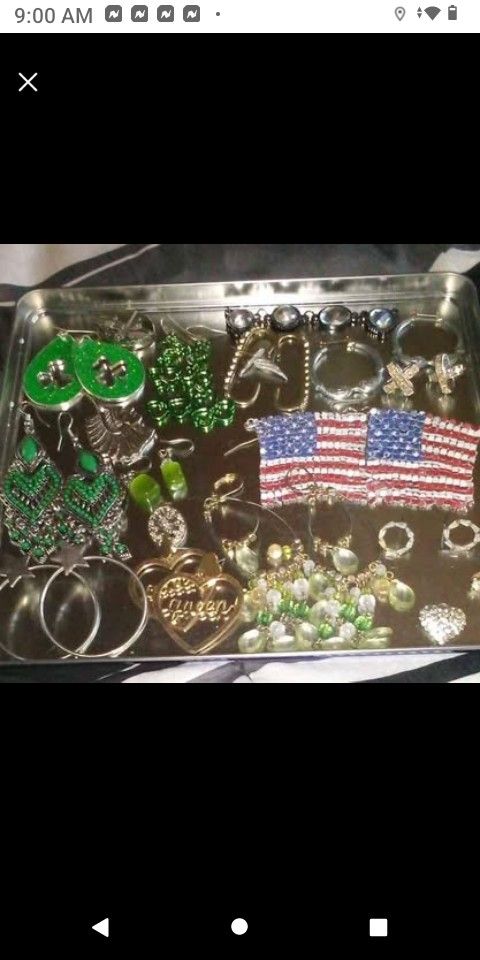 VARIETY BEAUTIFUL JEWERY