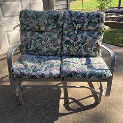 Outdoor 2 seat glider bench w/ cushion