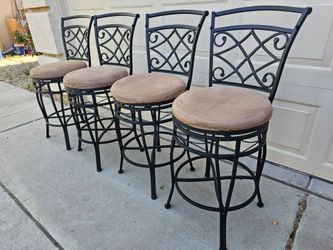 Set of 4 Swivel Bar Stools