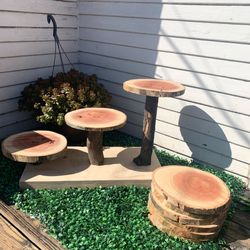 Wood cake stand